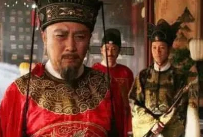 张居正改革在政治与军事方面有哪些具体举措？