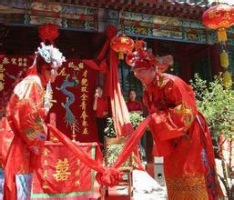 习俗.jpg 清代闹洞房的习俗