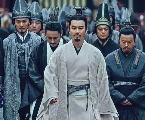 曹睿身世之谜：是袁熙遗腹子，还是曹丕亲子？